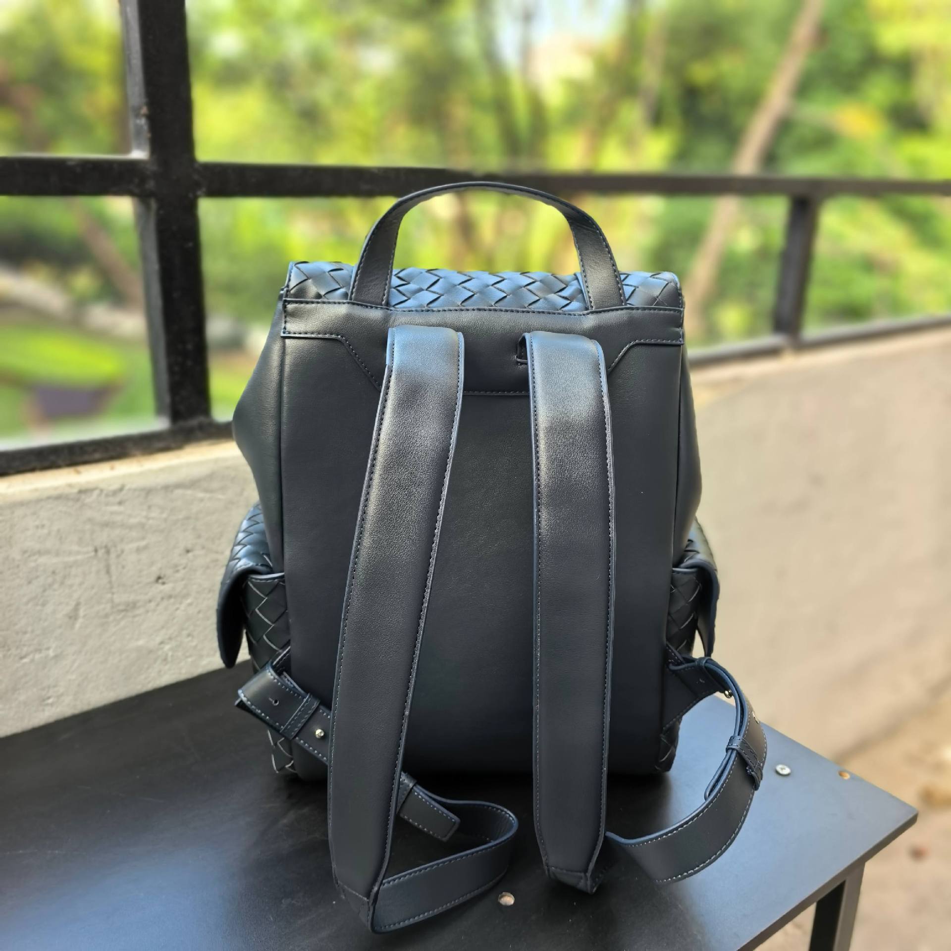 2026 Trend new designer leather backpack large capacity woven British neutral backpack high quality laptop bag vacation bag