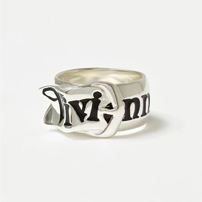 Designer Planète Anneaux Saturn Boucle De Ceinture Hommes Et Femmes Couple Large Visage Style Classique Bague Tendance Marque Femelle Élégant Quo