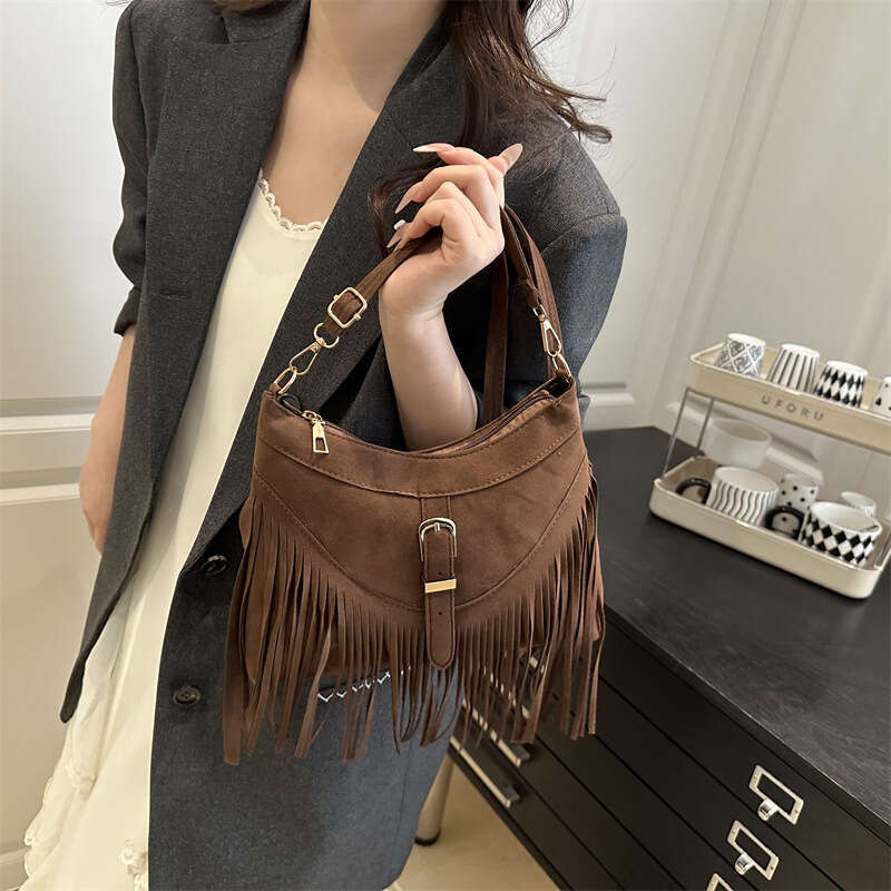 This Year's Fashion Tassel Handheld Tote for Women Winter New Stylish Square Clip Shoulder Trendy Crossbody Bag