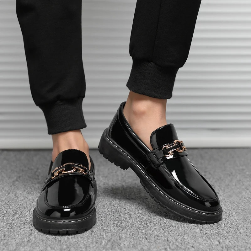 Spring and Autumn Horse Buckle Bright Mens Lok Fu Shoes Black work shoes Fashion Gentlemans Leisure Student 260519banjia