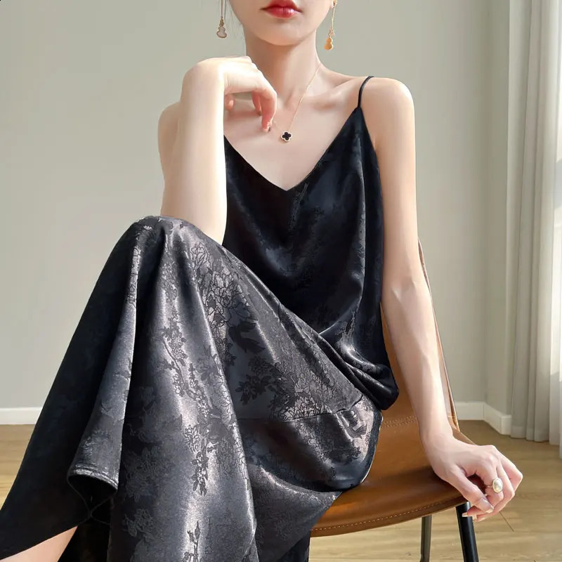 Womens thin summer essential silk material skin-friendly hundred temperament vest dress 2026 260518BJ
