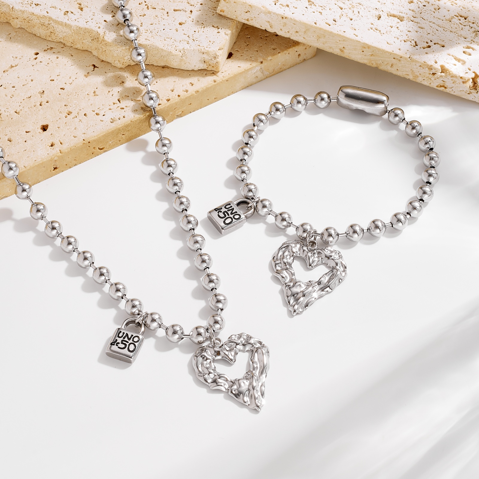 New Fashion Women Men Silver Gold Stainless Steel Uno de50 Key Lock Heart Hollow Black Oil Bead Pendant Bracelet Sets Jewelry-image-1061283605