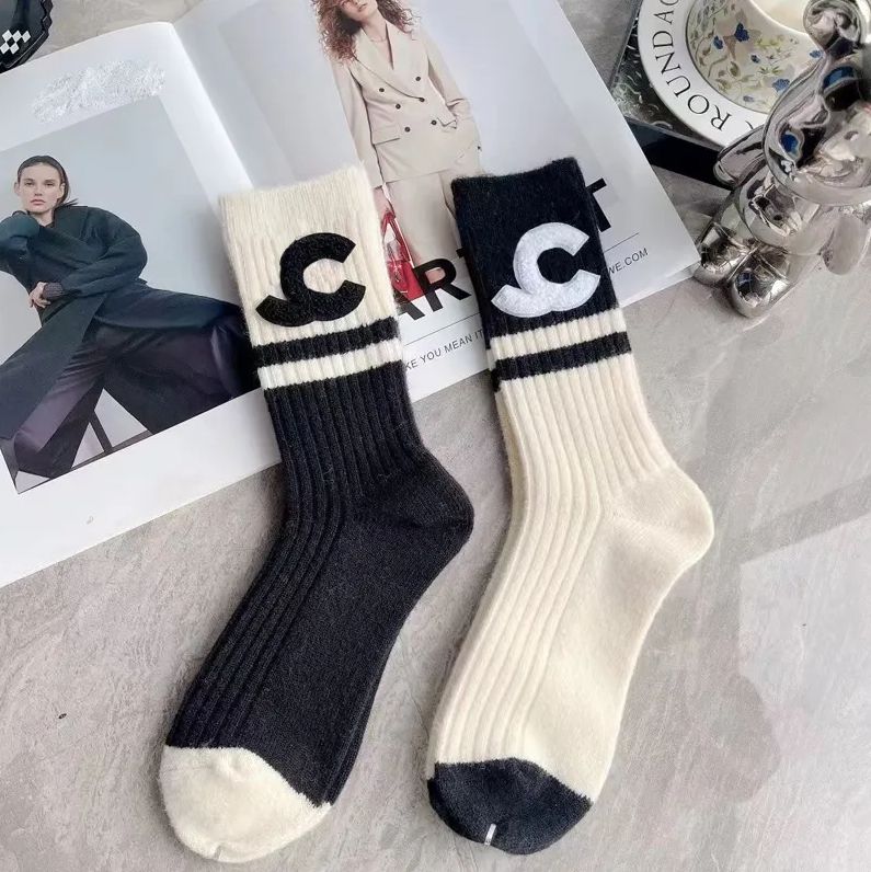 Fashion Autumn Winter Socks Women C Designer Knitted Stocking Luxury Hosiery For Lady Long Socks Warm Thick Embroidered Stockings Fashion Cotton Soc