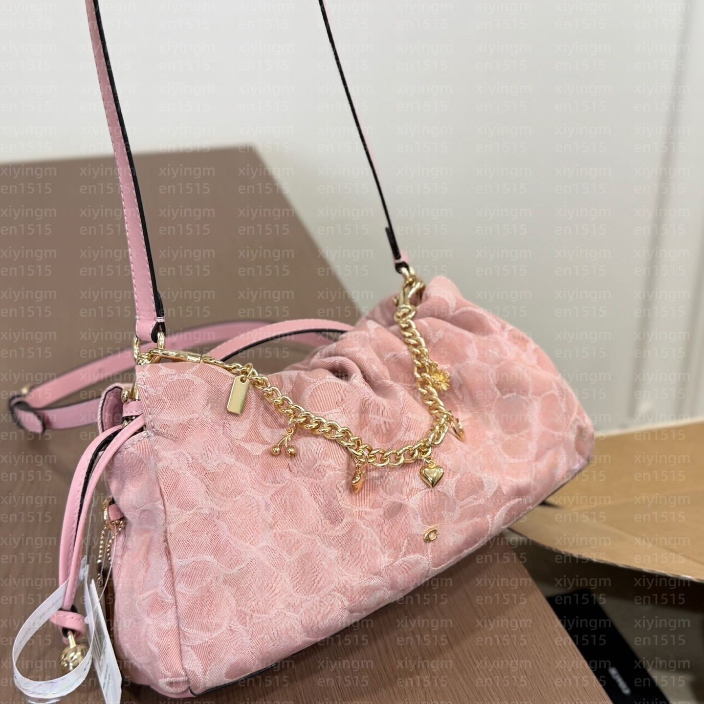 Pink Faye Designer Bags Mini Bucket Bag Cloud Bag Evening Bags Tote Bag Luxury Coabags Drawstring Closed Leather Small Square Magnetic Buckle Handba