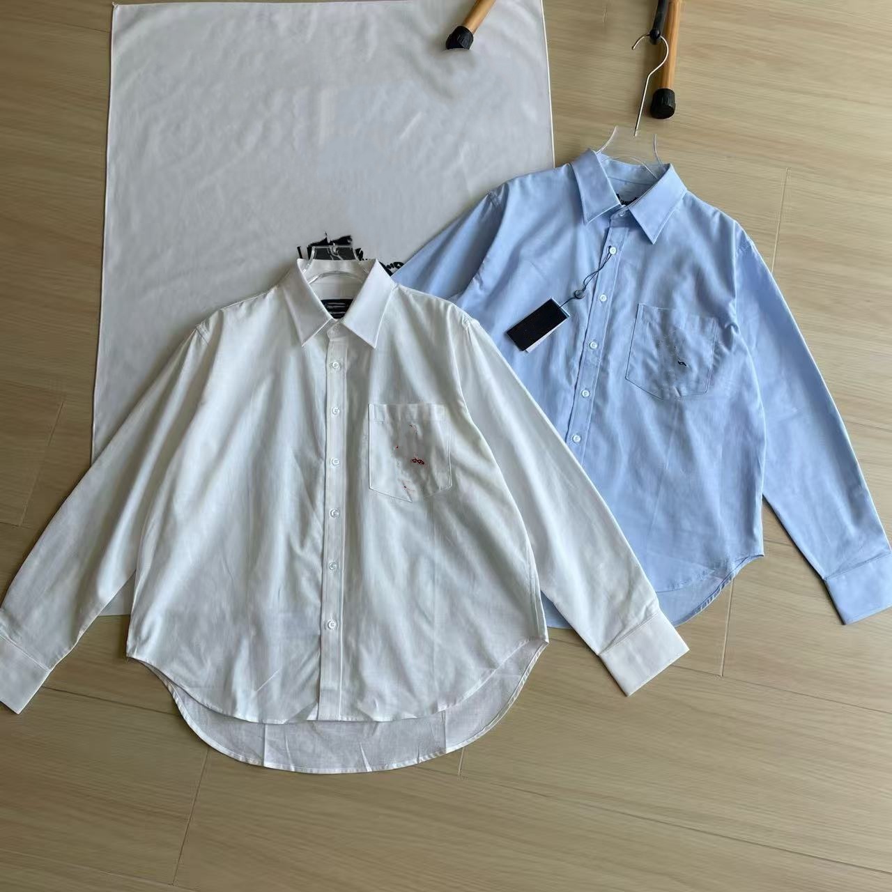 R Classic New Early Autumn Summer Comfortable Casual Versatile Unisex Shirt