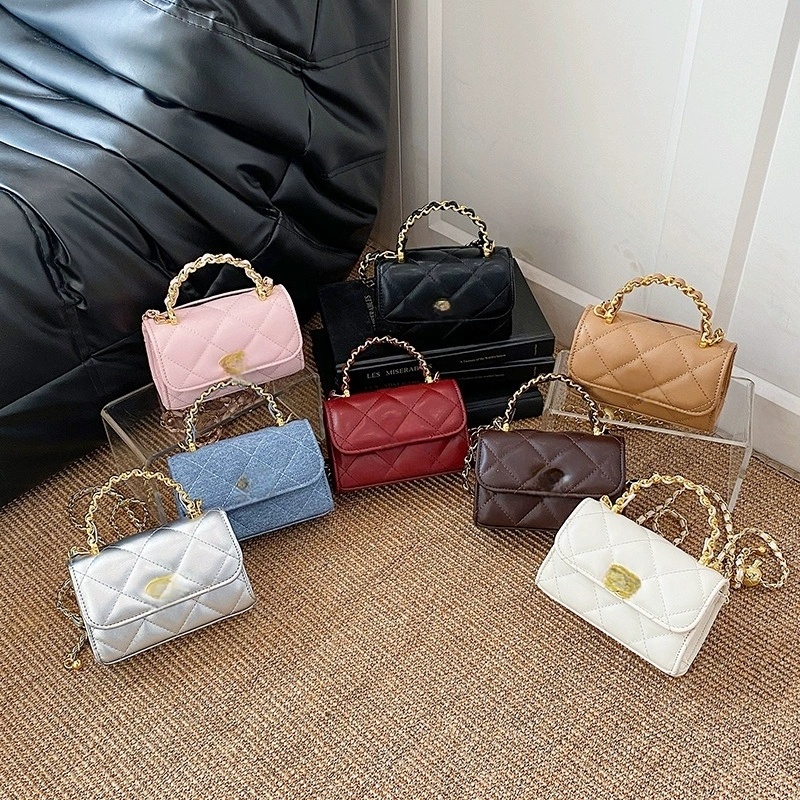 Lady style Children letter buckle square handbags Fashion girls metals chain one shoulder bags kids PU leather crossbody princess bag Z1189