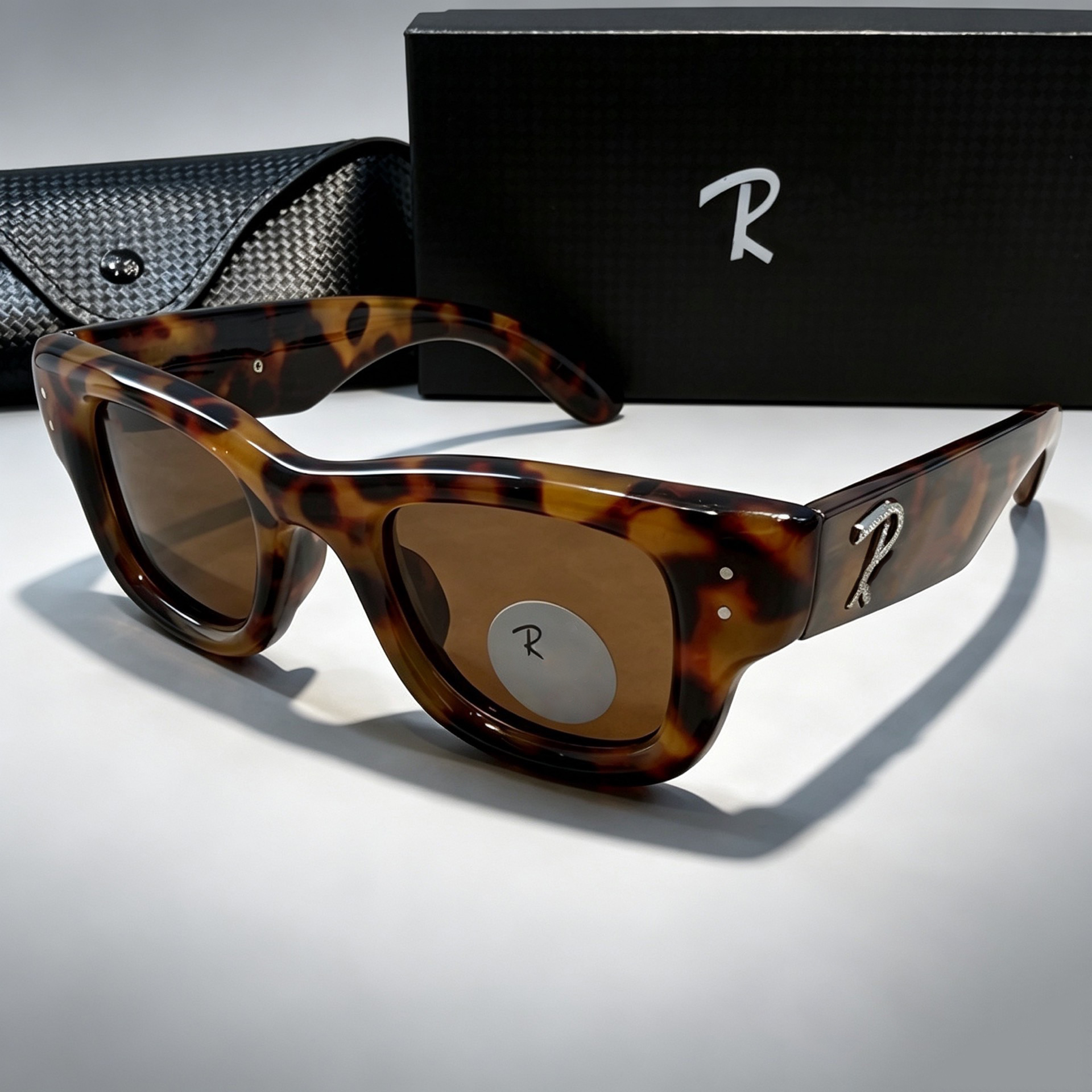 RB sunglasses For Men And Women Luxurious rainess sunglasses Classic Stylish Perfect For Parties Driving Protection High Quality Teardrop shape Sung