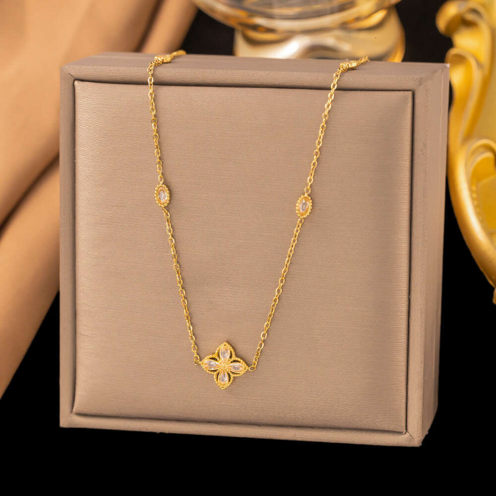 Cross-border Vintage-style Four-leaf Clover Zircon Bracelet For Women, Titanium Steel Non-fading, Exquisite Jewelry-image-1107025775