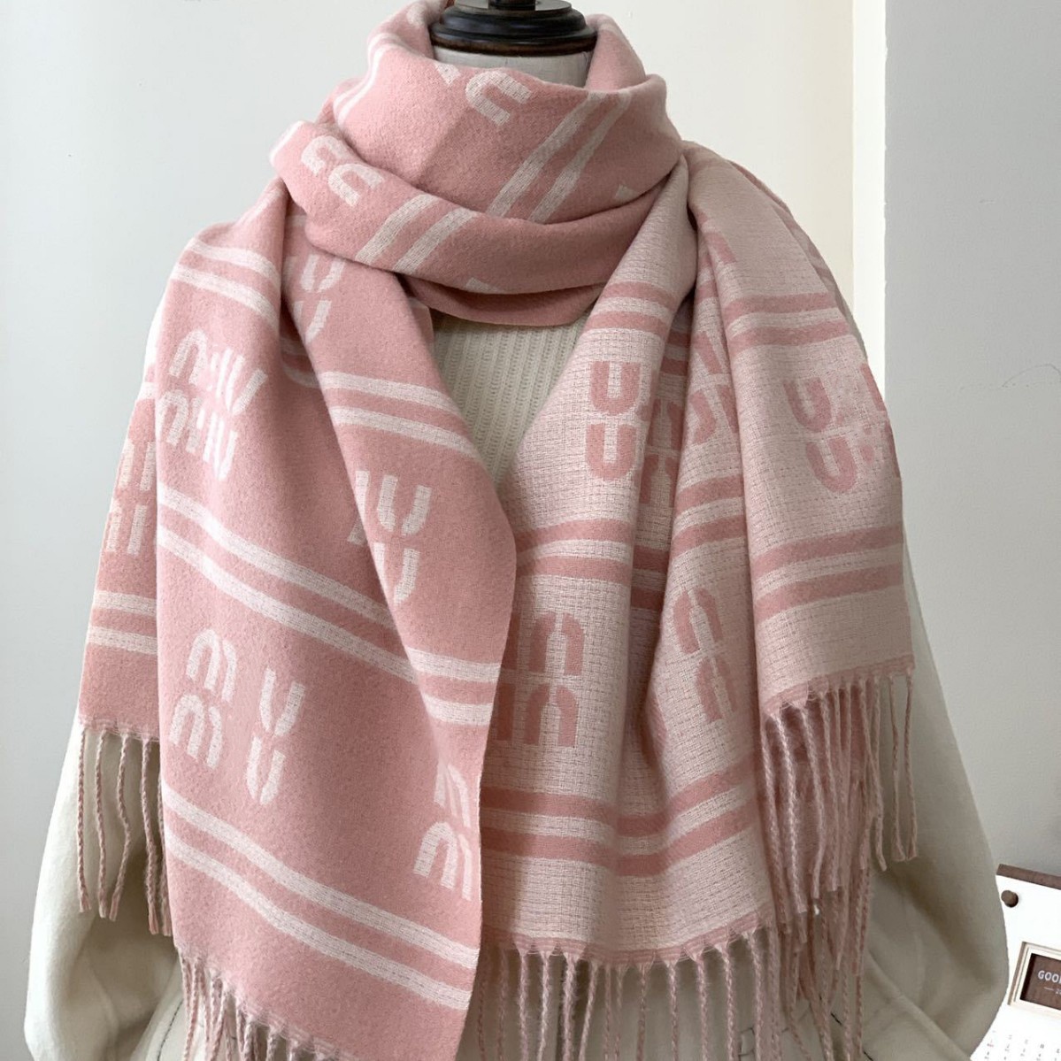 womens designer scarf 100%cashmere pashmina scarves snood classic warm wool scarf womens scarves fashion shawl scarf with gift box classic hits hots