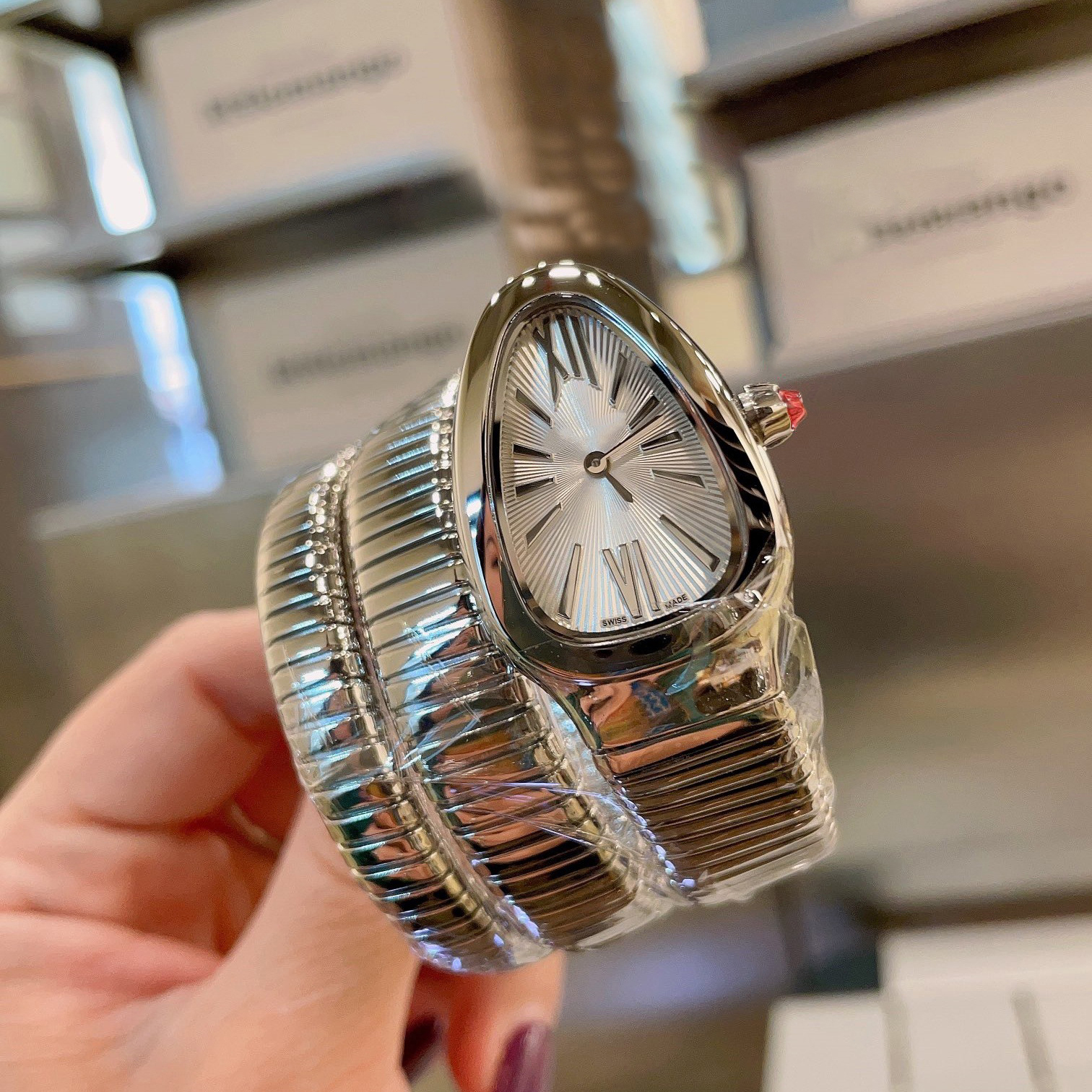 Designer watch for women snake titanium diamond steel design high quality watches with gold metal elastic adjustable winding Christmas gift box