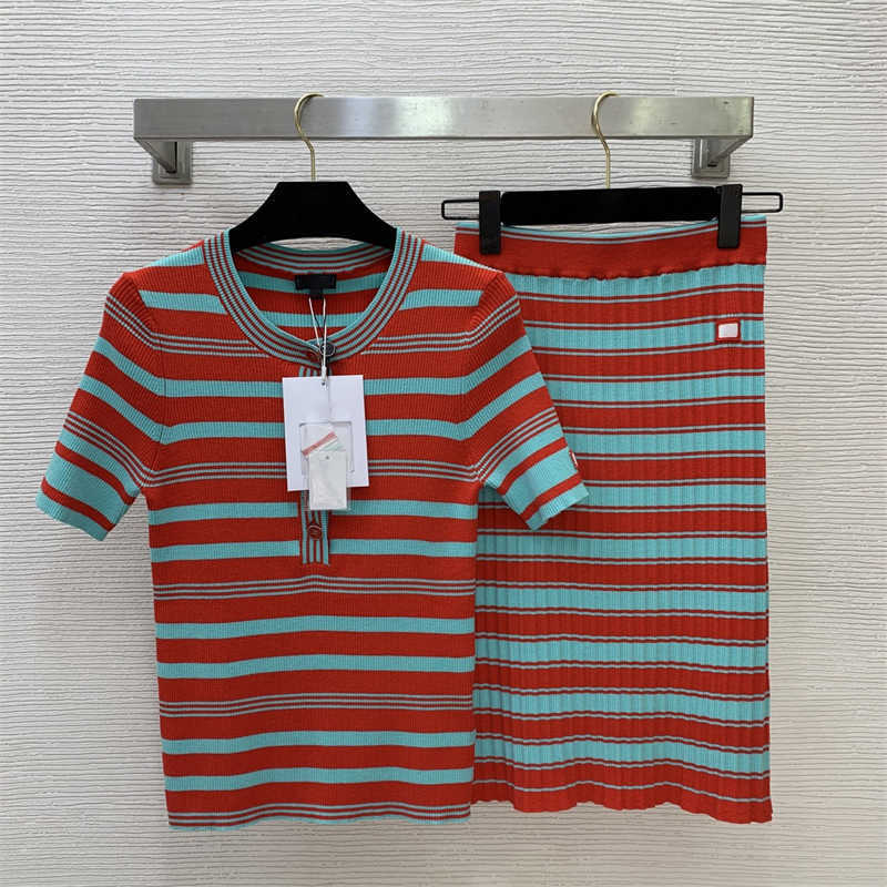 Skirts set Two Piece Dress Designer Dress womens Cashmere-cotton blend fabric fashion suit Striped crew-neck short-sleeve knit top mini skit