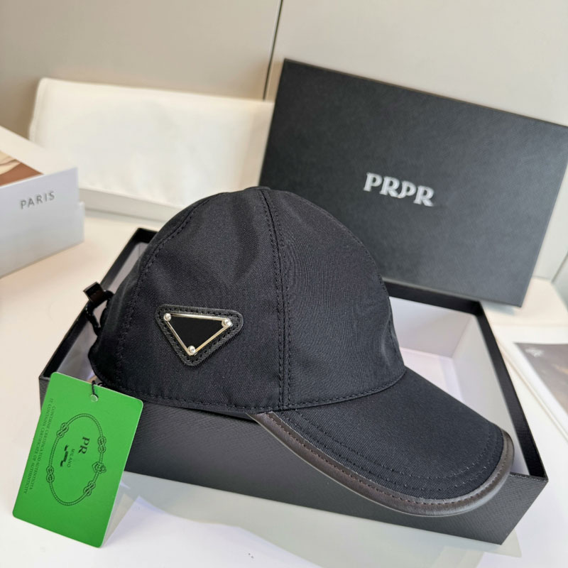 casquette designer minimalist black baseball cap signature triangle emblem unisex everyday casual headwear comes with original Box
