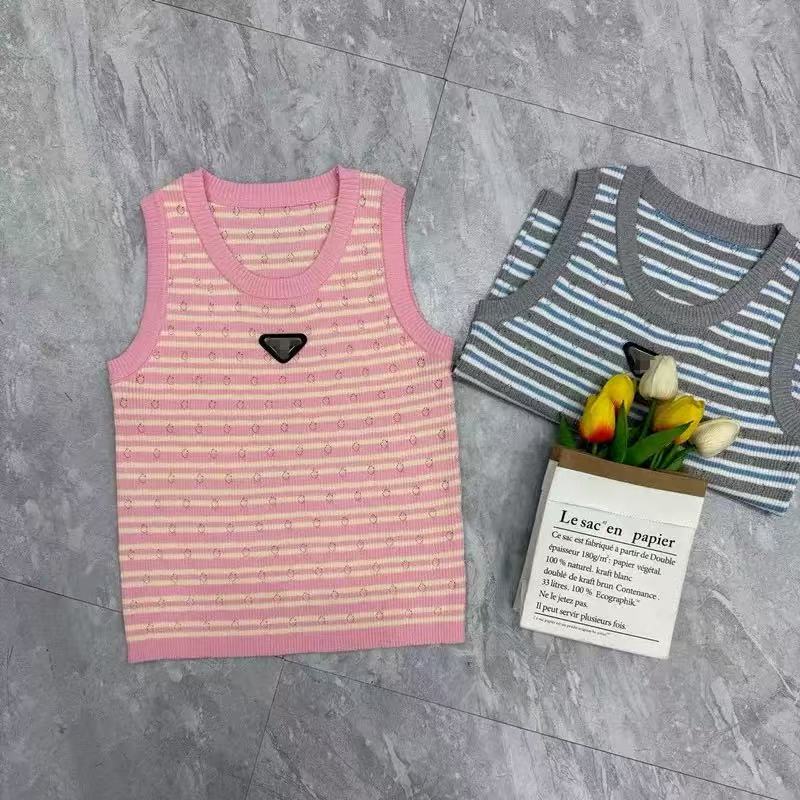 Womens Tops Tank Top Tshirt Top High Quality Sexy Tank Top SummerJersey Camis Knits Tees Designer Embroidery Knitted Vest Sleeveles
