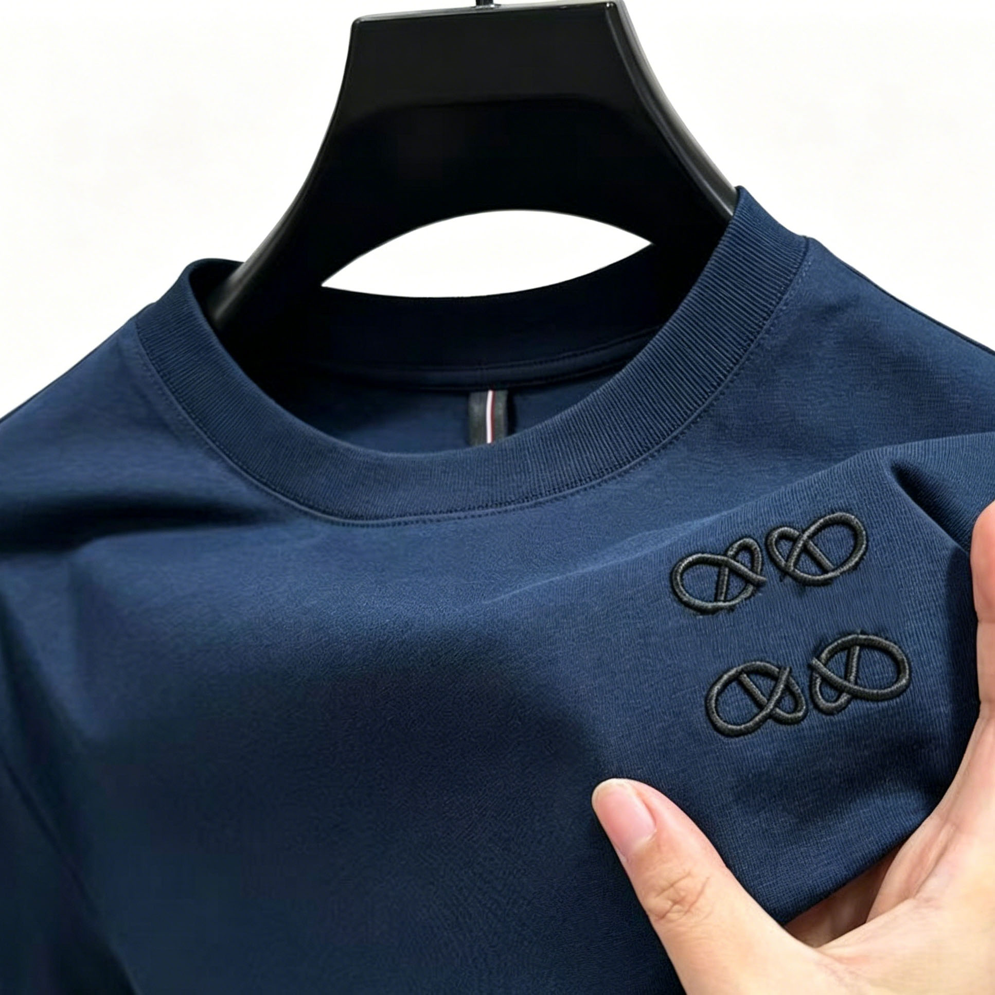 Coton article chaud d'été court pour hommes t-shirt en coton brodé ou imprimé haut à manches mi-longues tendance décontractée