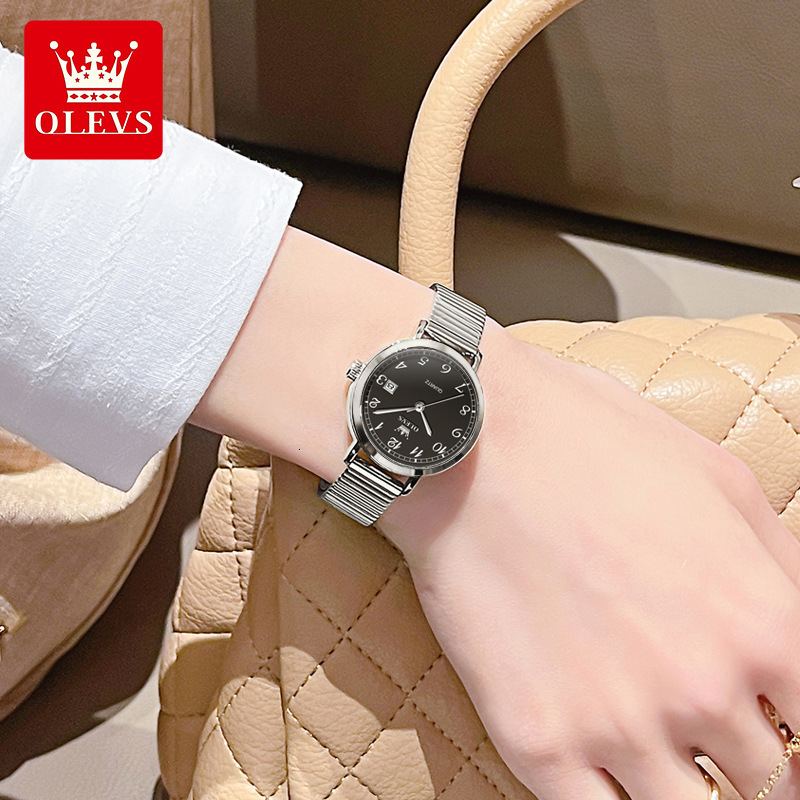 Designer Luxury New Digital Small 45 Dial Women's Business Watch Outdoor Fashion Sports Belt Calendar Waterproof 89 Quartz Wristwatch Wholesale