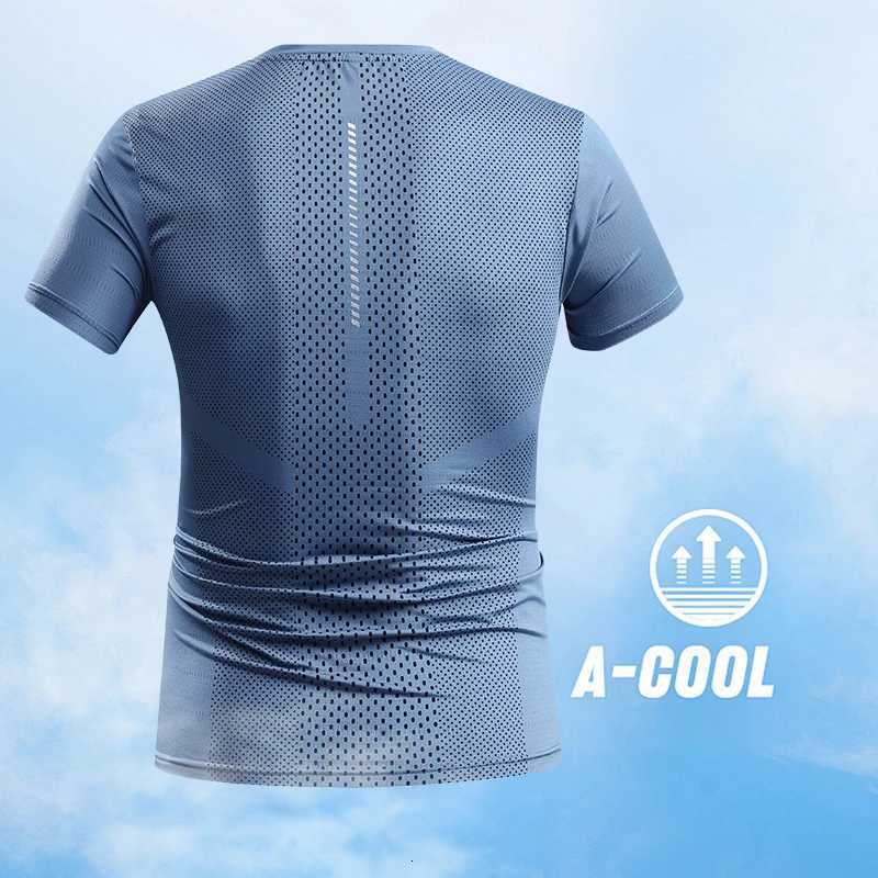 Mens Quick-Dry Running T-Shirt - Breathable Summer Sports Tee for Hiking Fishing Outdoor Activities - Lightweight Elastic M260523