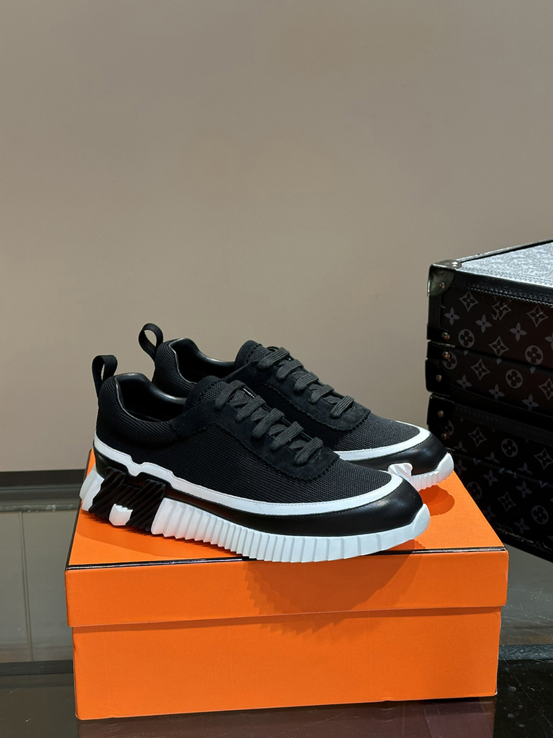 Top Trendy Men's Casual Shoes Bouncing Sports Shoes Italy Classic Brand Mesh And Calfskin Splicing Low Tops Trainers Designer Outdoor Running S