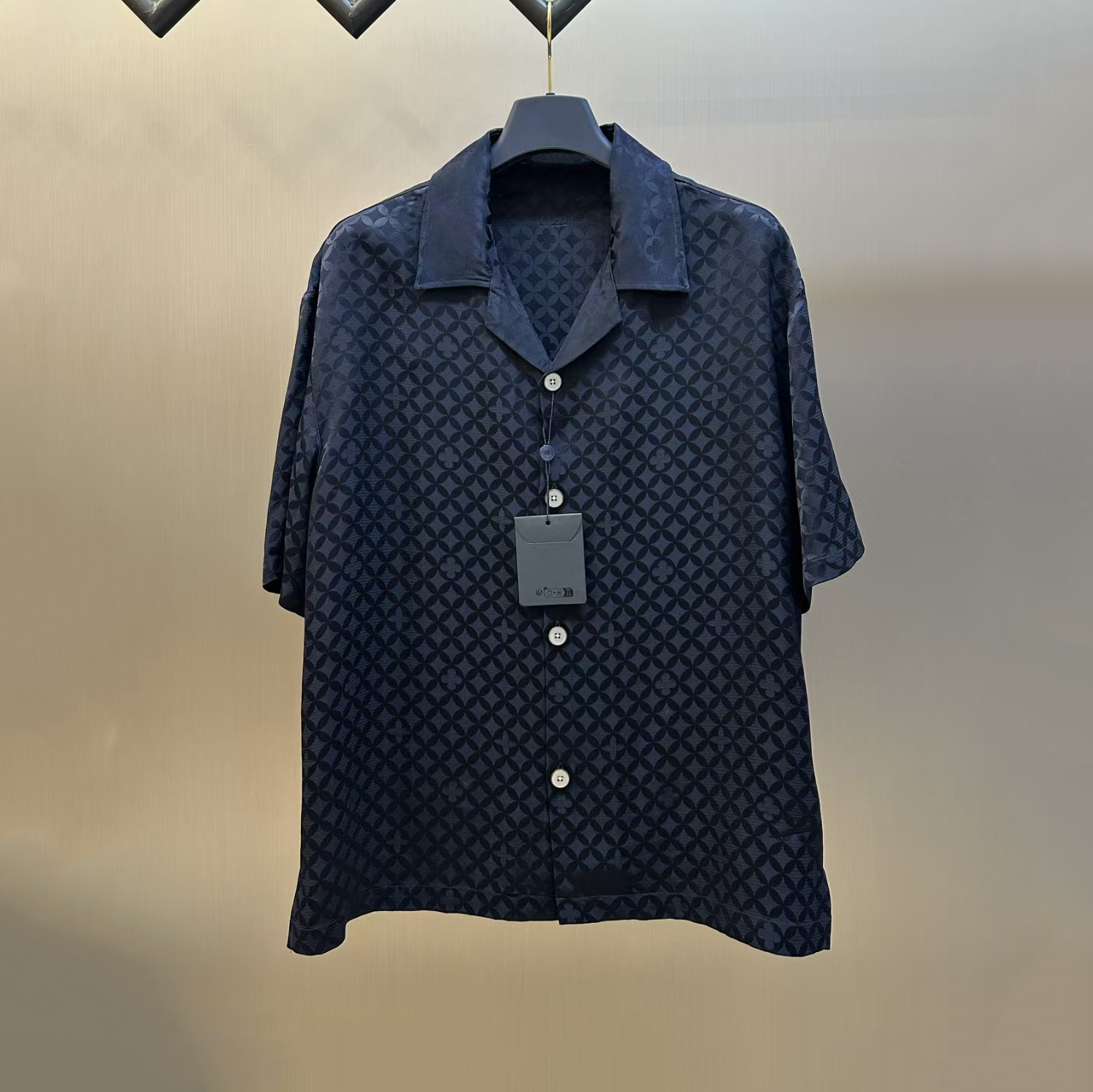 High quality designer brand clothing for summer, fashionable old money wind pressure flower shirts, fashionable casual men's short sleeved shir