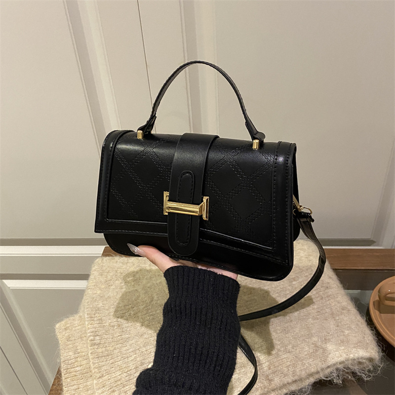2026 Summer New Fashionable and Individualized Small Square Design Casual Shoulder Crossbody Bag for Women