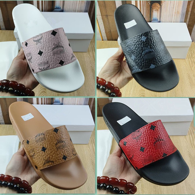 Designer Mens SandalsSlides High Quality SlipperM Classics Black Blue RedLuxury Bathroom SlippersSummer Womens Flats GearSole Fashion Rubber BeachSh