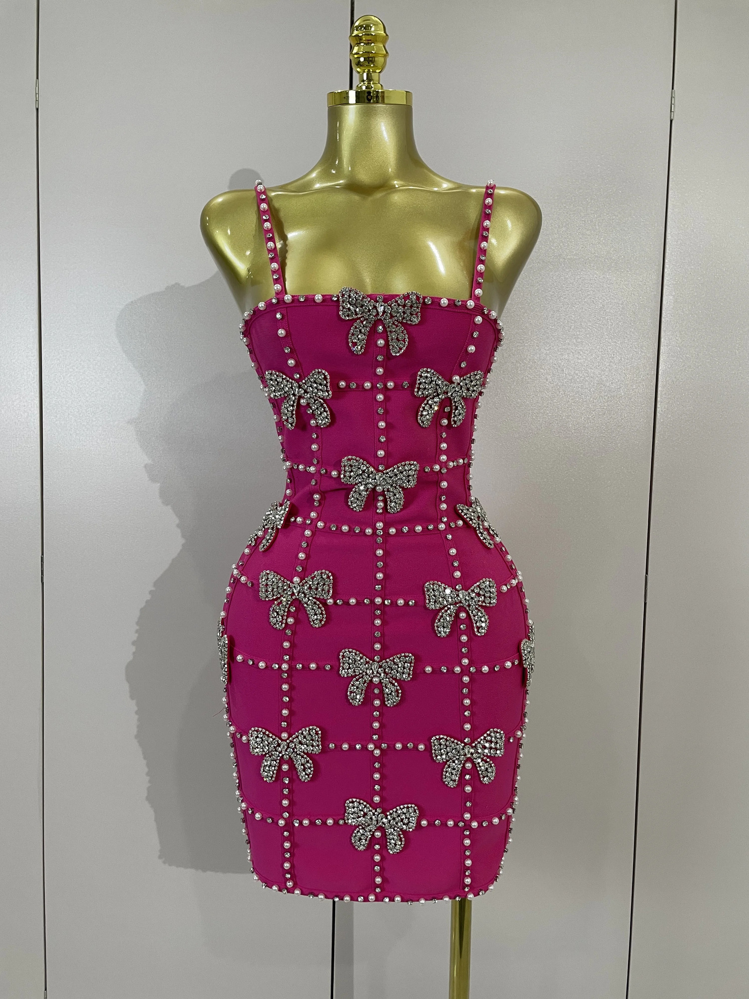 Women Elegant Bow Diamonds Pearl Club Evening Party Mini knitted Dresses Sexy Spaghetti Strap Bodycon Bandage Dresses 260522