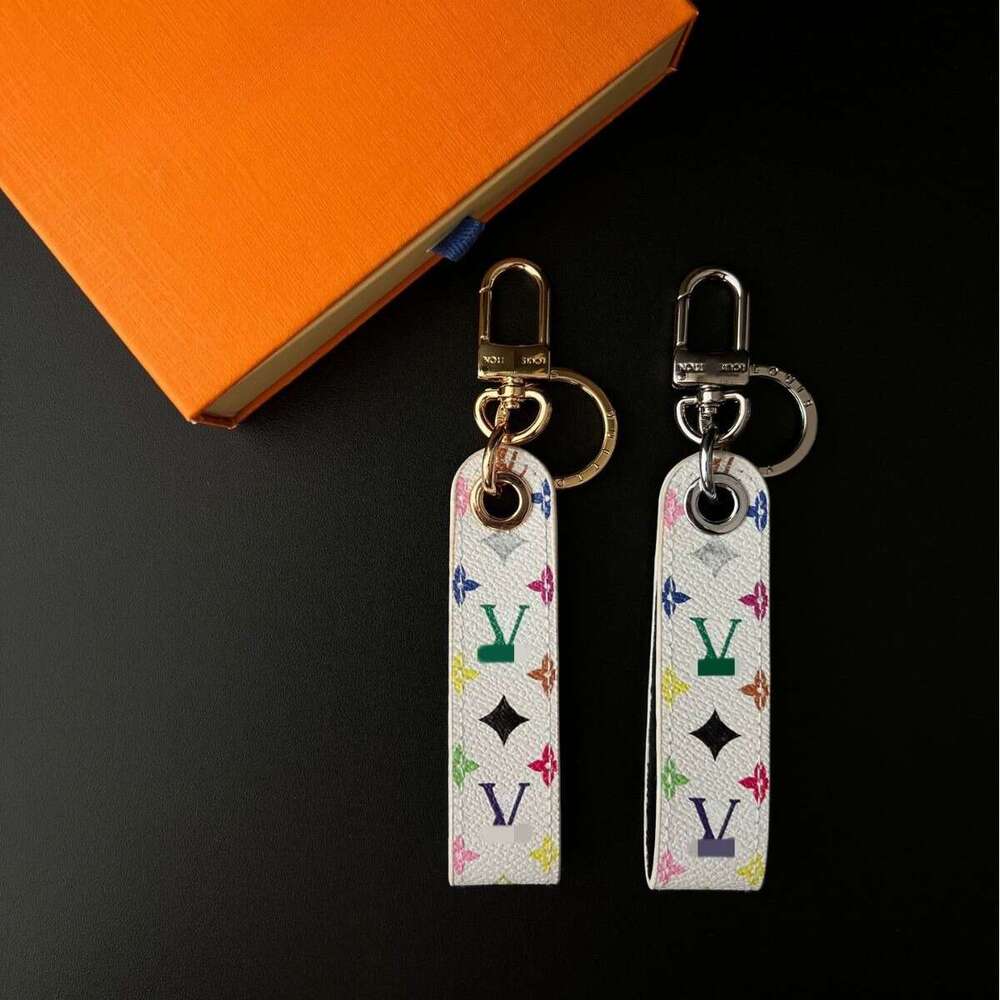 Designer Keychain For Men Women Key Chain Leather Classic Car Keyring Gold Silver Keychains 18K Gold Plated Boys Girls Keychain Luxury Jewelry