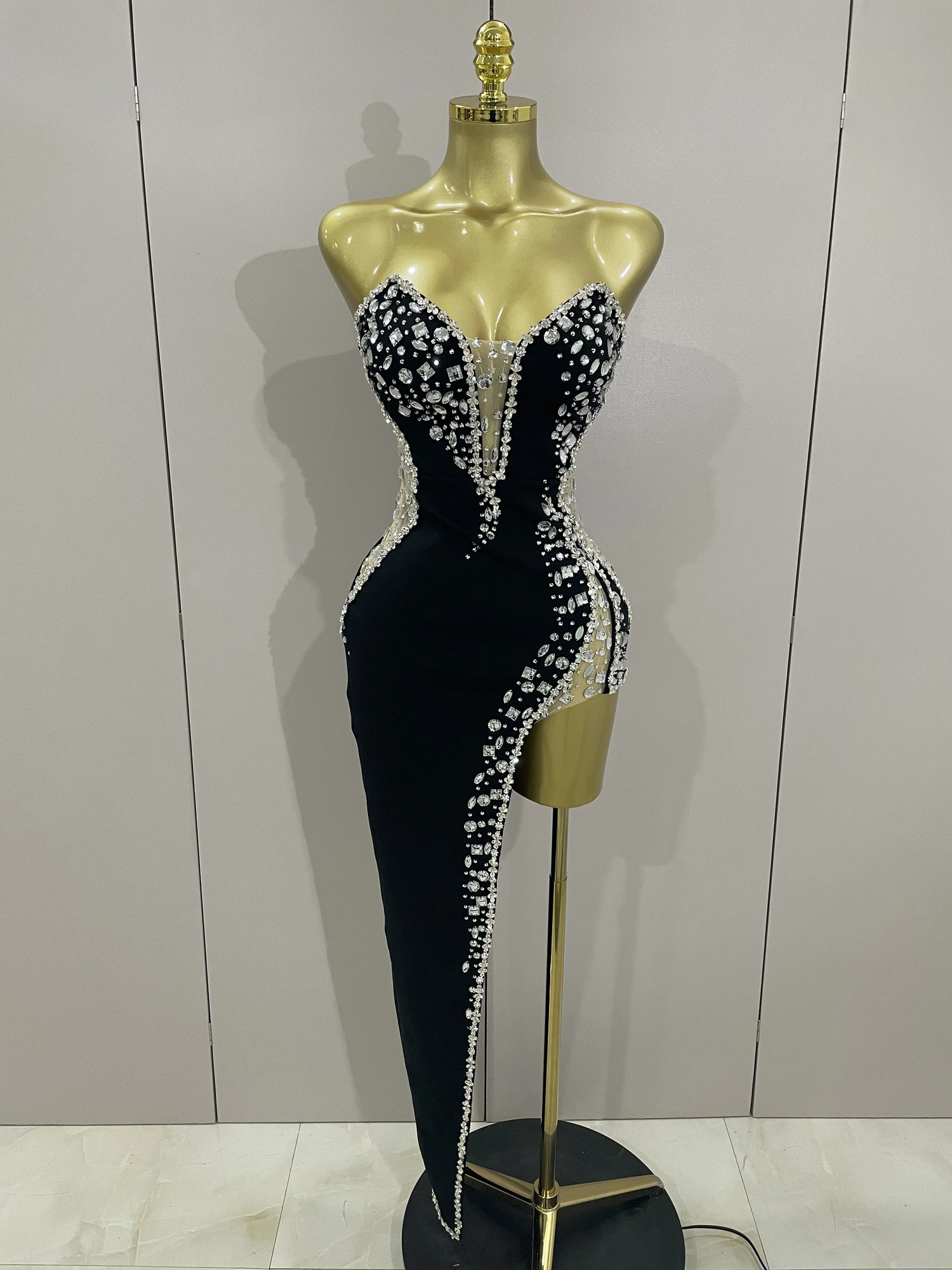 est High Quality Sexy Strapless Shinning Rhinestones Bodycon Bandage Long Dress Women Fashion Celebrate Evening Party Vestido 260522