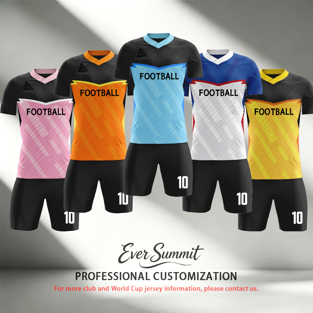 Ensemble d'uniforme de football à manches contrastées personnalisées, short de maillot de football OEM en polyester respirant pour les matchs d'é