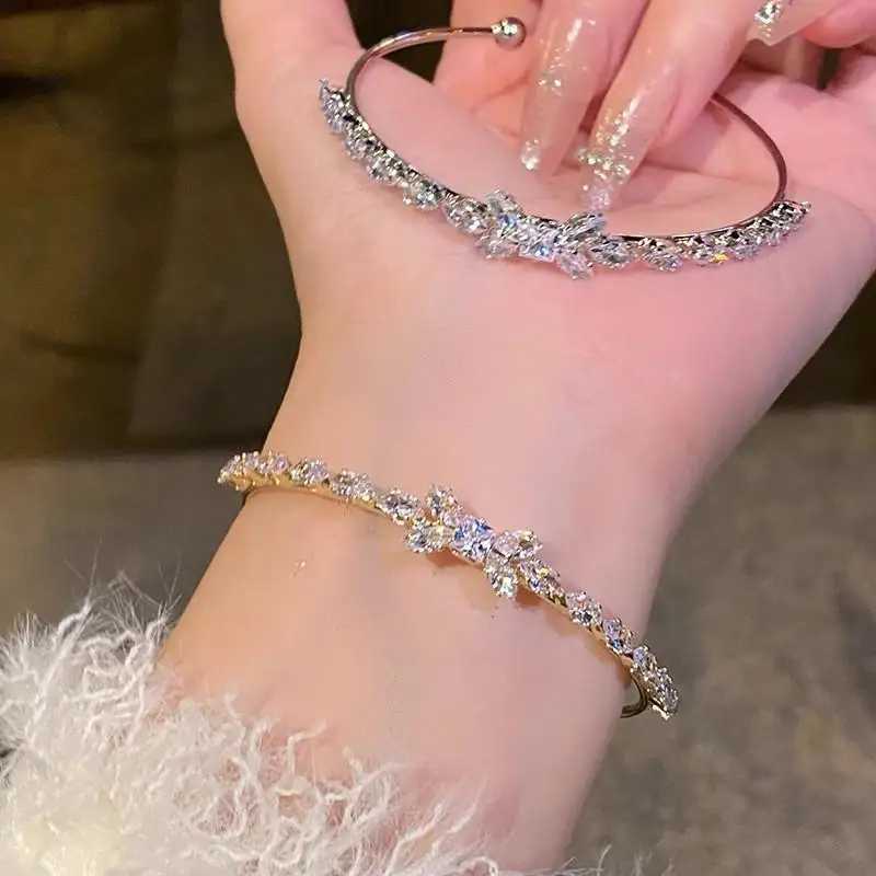 Solid Hard Bangles Delicate Bow Adjustable Bracelet Bangle Luxury Fashion Rhinestone Crystal Bracelets For Women Girls Wedding Wristband women Jewel