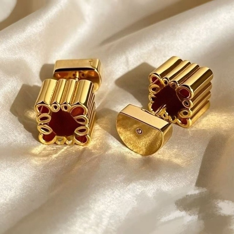 Stainless Steel Classic Designer Stud Earrings 18K Gold Plated Minimalist Vintage Luxury Earrings for Women Daily Wear High Quality Wedding Party-image-1107633161