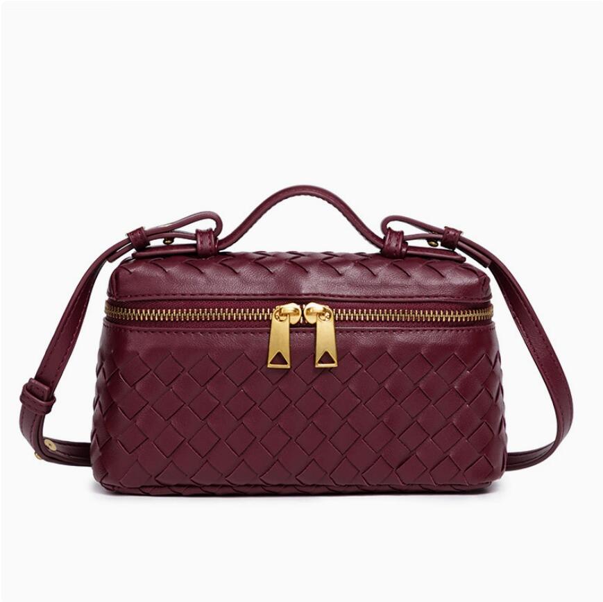 Luxury Bag 2026 Vintage Pebbled Woven Cosmetic Bags Women's Large Tote Convertible Underarm Purse for Daily Commute & Casual Small Handbag