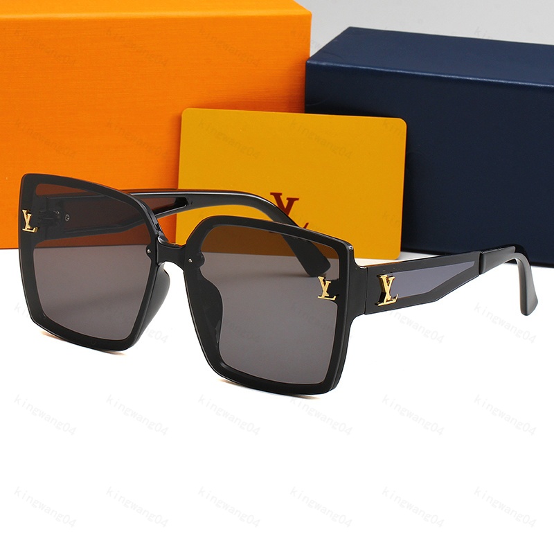 Luxury Designer Sunglasses Vintage Retro Lightweight Frame Style Senior Hot Selling High-End Fashion Eyewear for Women Men