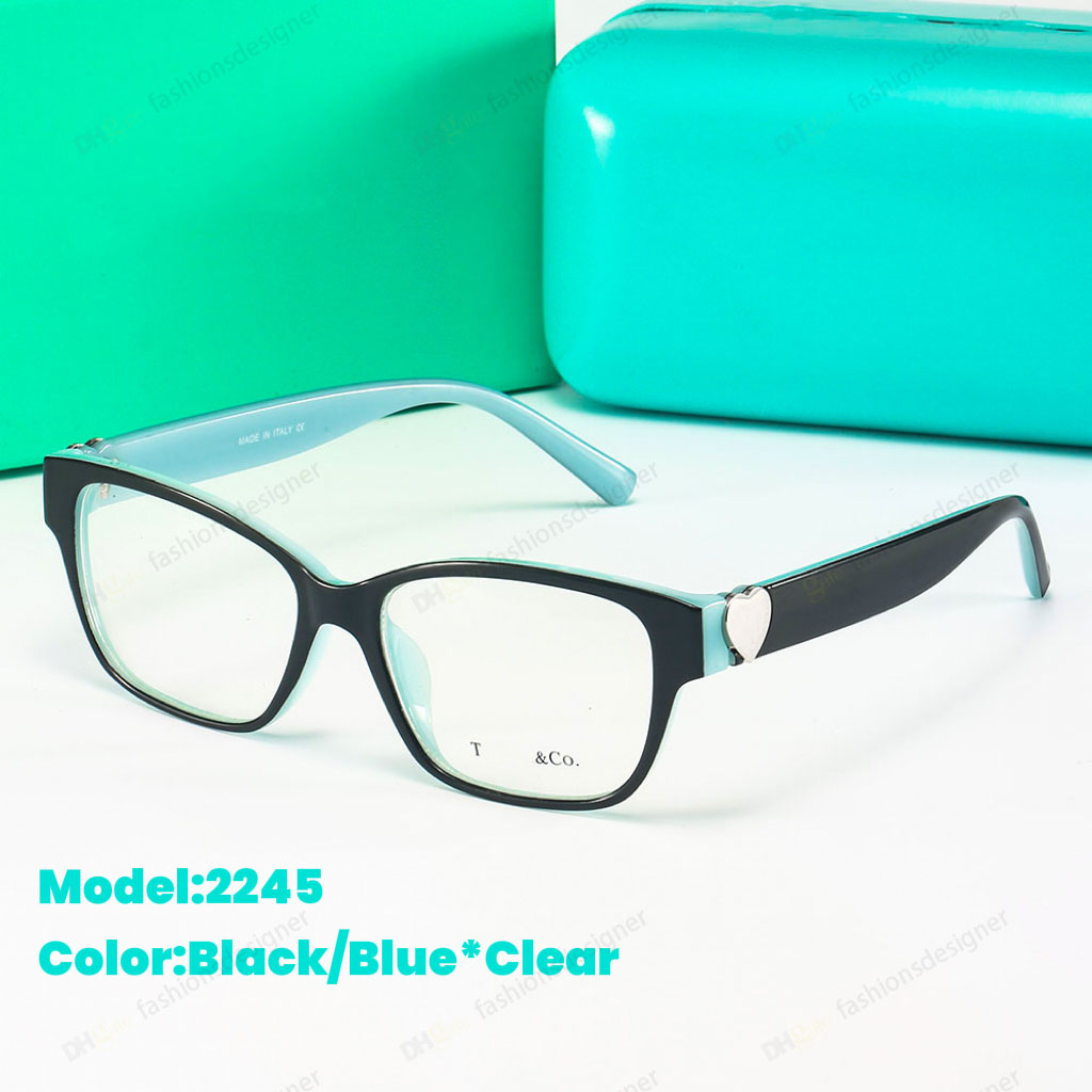 Designer Reading glasses Black Rectangular Eyeglasses Luxury Gold Heart Accent T Glasses Clear Lens Optical Frames for Women Daily & Office Wear rea