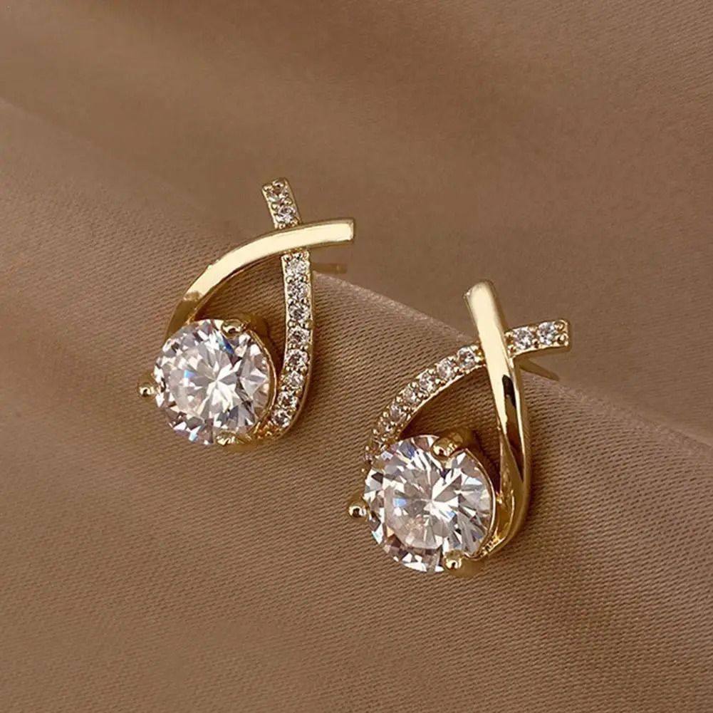 Stud Earrings For Women Gis Korean Style Elegant Crystal Jewelry Ear Rings Fishtail Lady Earrings Gift C260626