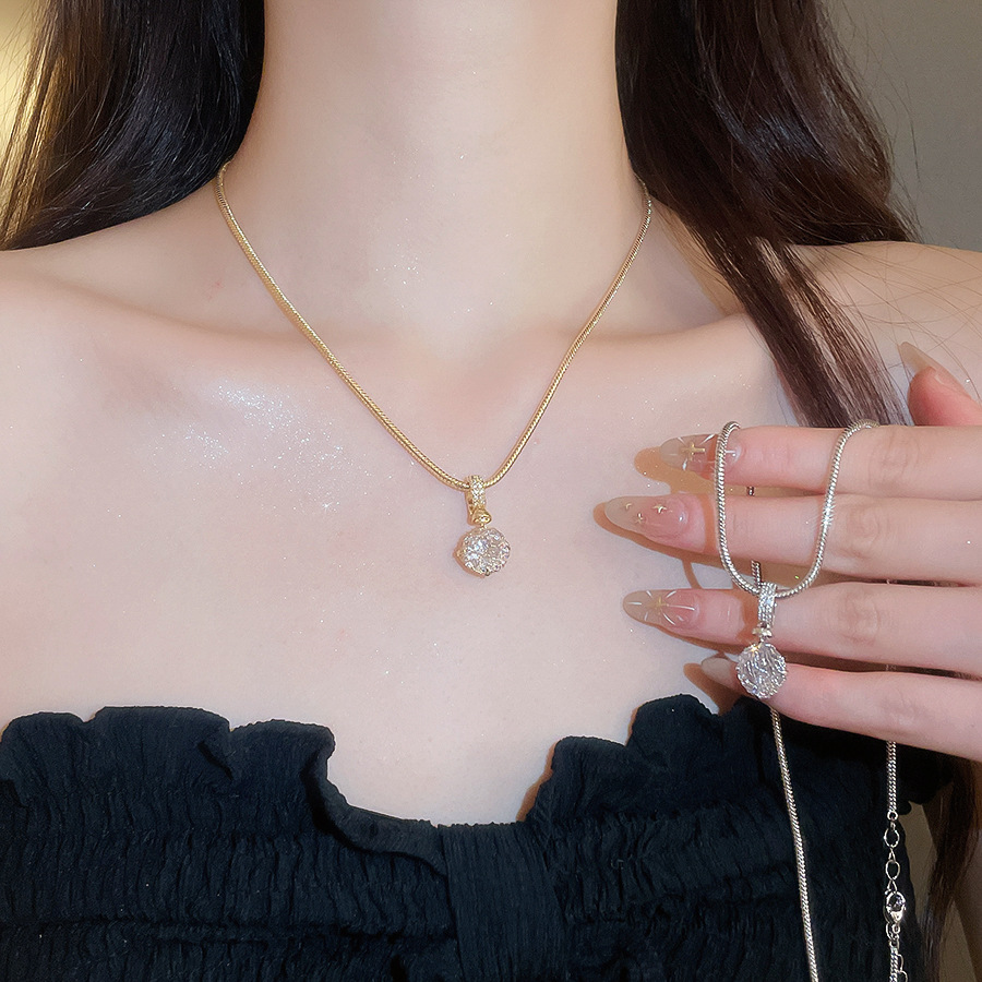 Super Shiny Zircon Round Necklace, Luxurious Elegant Clavicle Chain, Exquisite and Beautiful Women's Necklace-image-1107830867