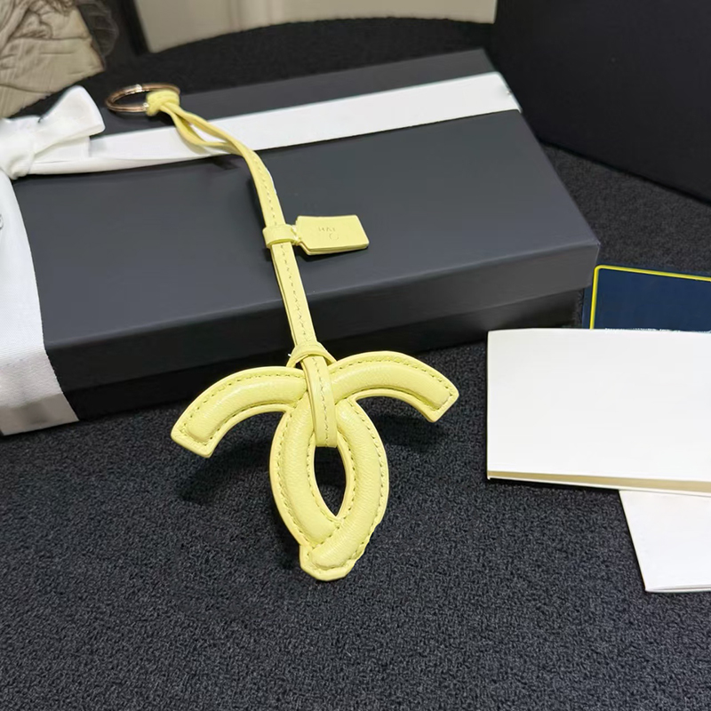 Pink sugao Pendant Bag Pendant keychain High Quality Luxury fashion Accessories Buckle Car Keychain Designer Cletter Men Women Bags Pendant 14color