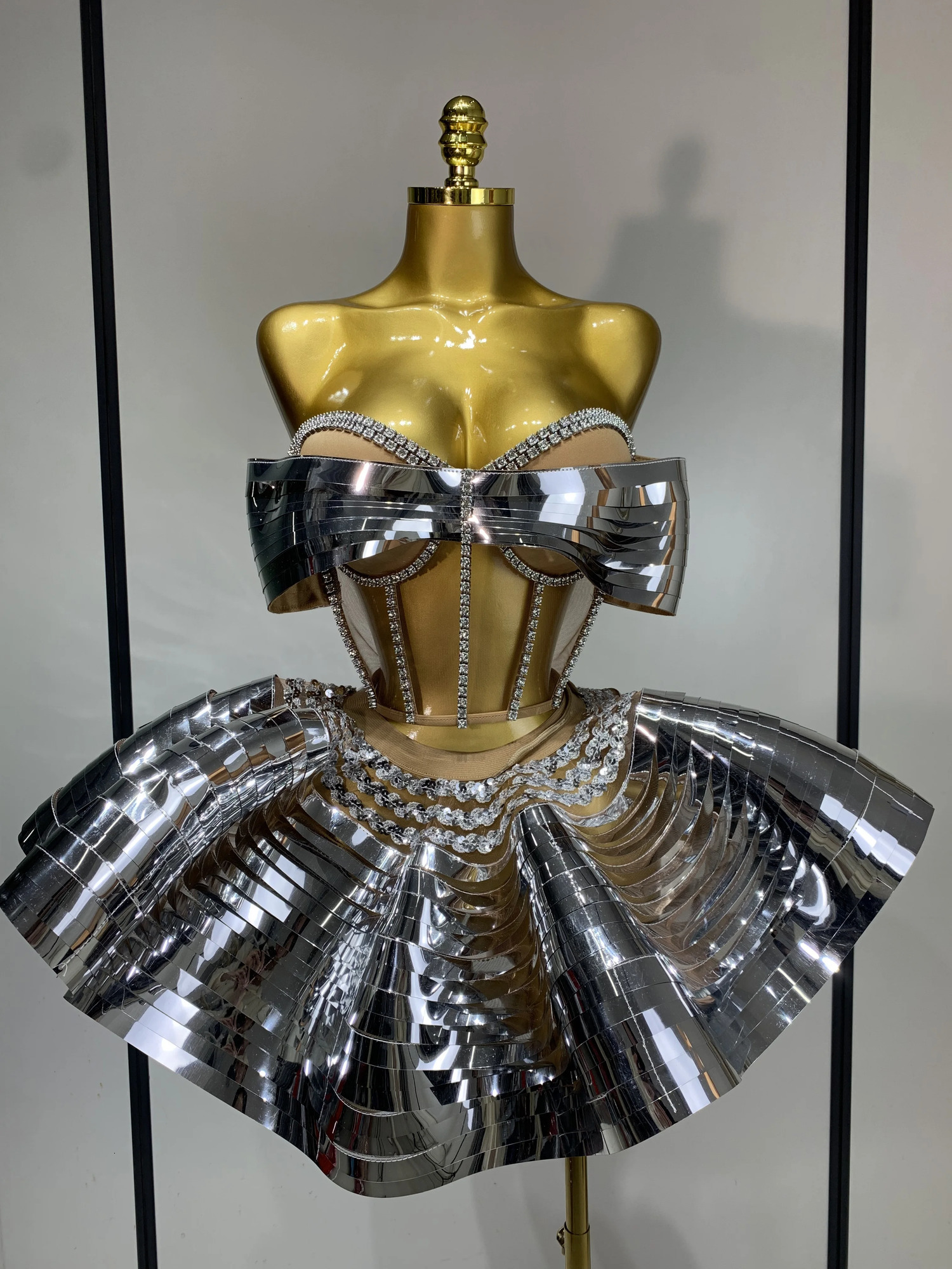Women Stage Performance Costume Two Piece Set Silver Sequins Rhinestone Fancy Outfit Sexy Backless Shiny Birthday Party Dresses 260526