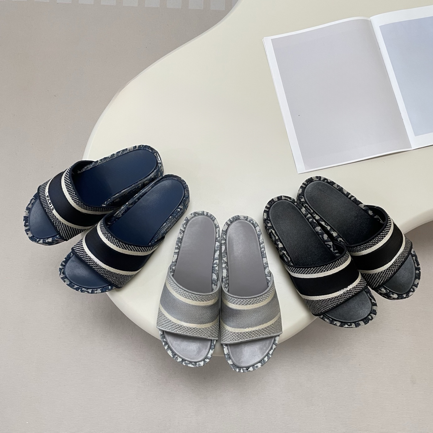 1:1 Platform Designer Slide Slippers Sandals Flat Summer luxury Slides For Men Women Rubber Leather Loafers Ladies without box