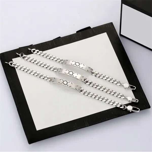 Luxury Classic Charm bracelet Silver G Accessory Bracelet Men's and women's skull bracelet Holiday gift-image-1107881901