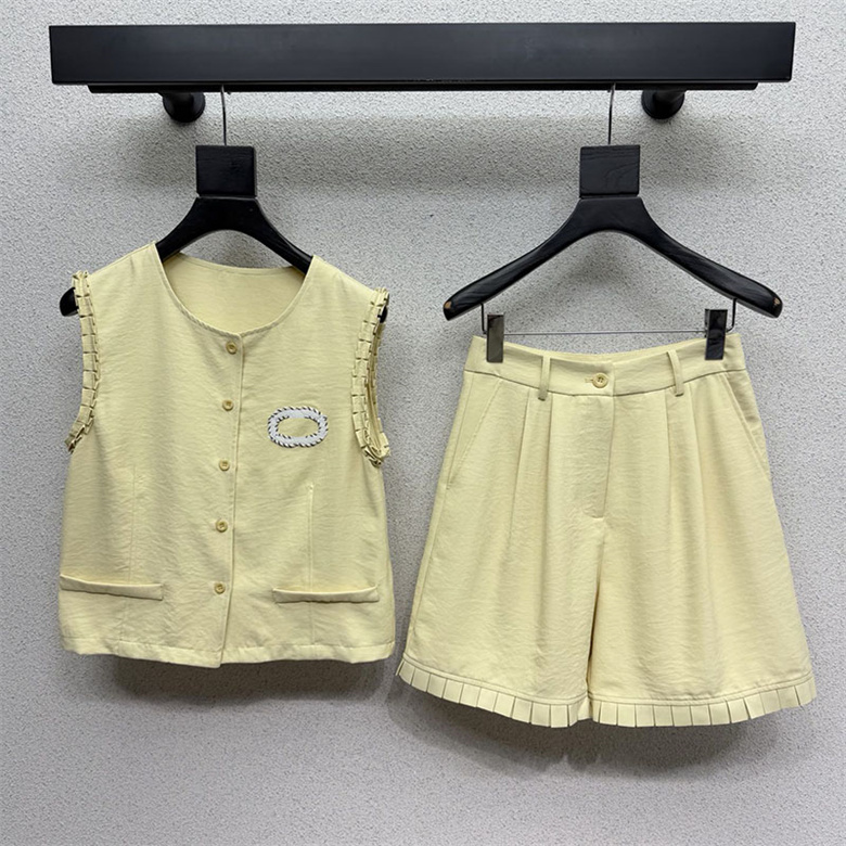 Ensemble short Preppy de styliste pour femme, gilet minimaliste sans manches, short taille haute, tenues décontractées pour l'école d'été