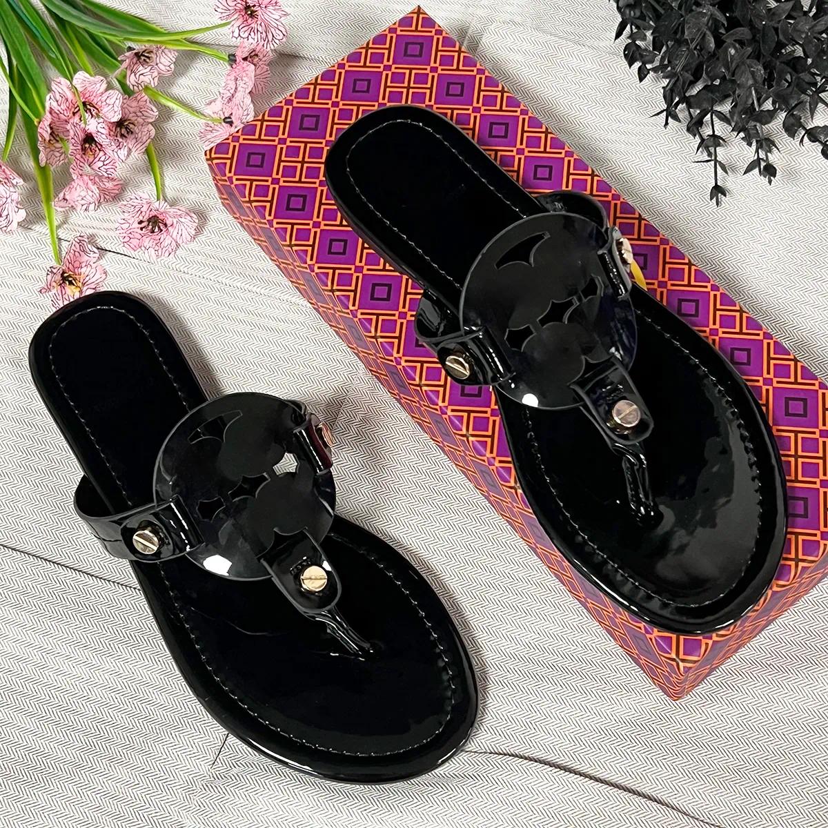 2026 Designer Sandals Womens Slides Sandals Slippers Fashionable Summer slippers Flat Bottom beach Vacation Shoes toe Slippers designer sandals size
