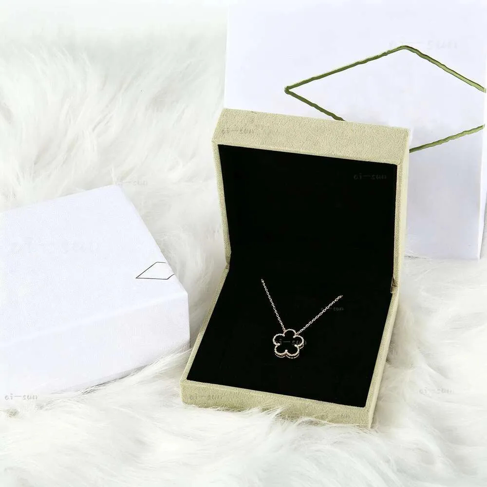 15mm Clover Necklace Stainless Steel 18k Gold Charm Classic Designer Jewelry Mother of Pearl Flower Pendant Necklace Women Luxury Gift-image-1108037074