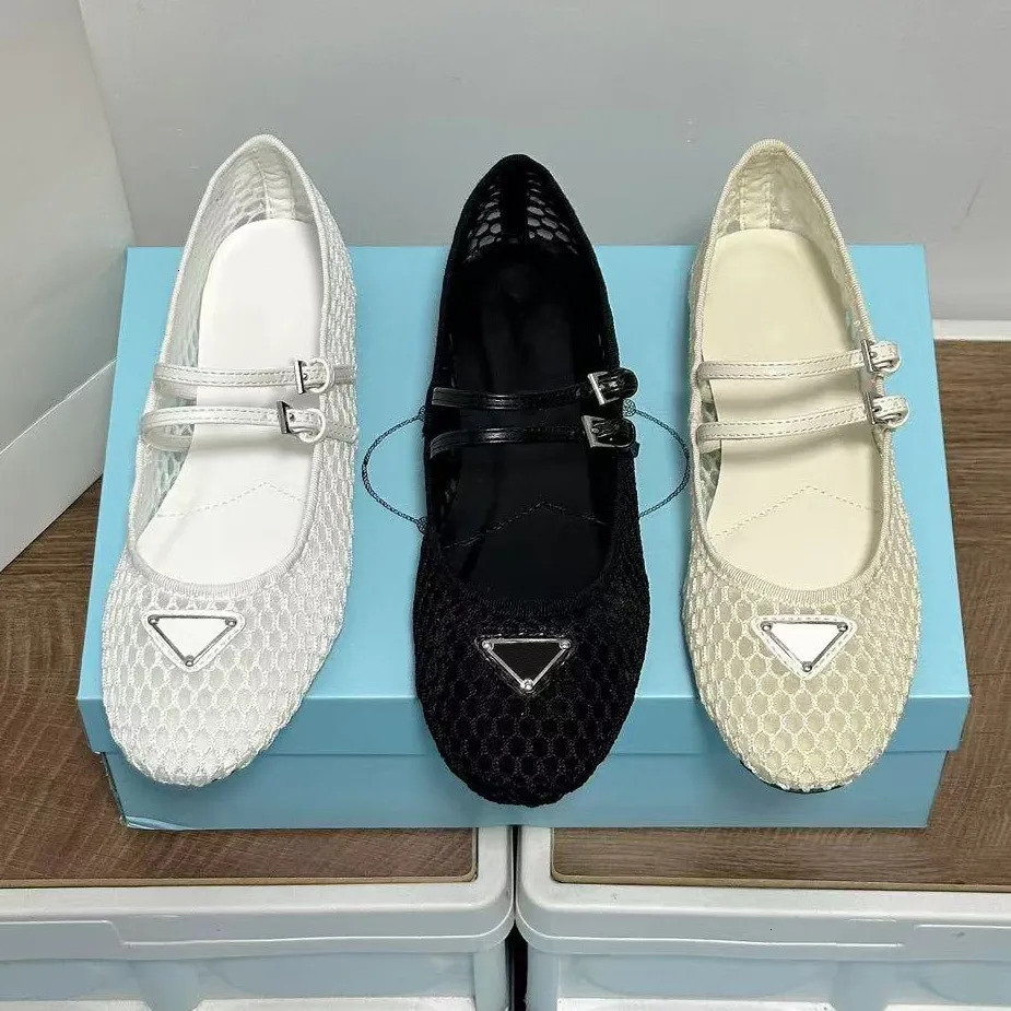 Designer Crochet Ballerinas Womens timeless ballerina Ladie Luxury Comfortable Soft Flat Shoes Rounded-out design ballet shoes Black and white shoes