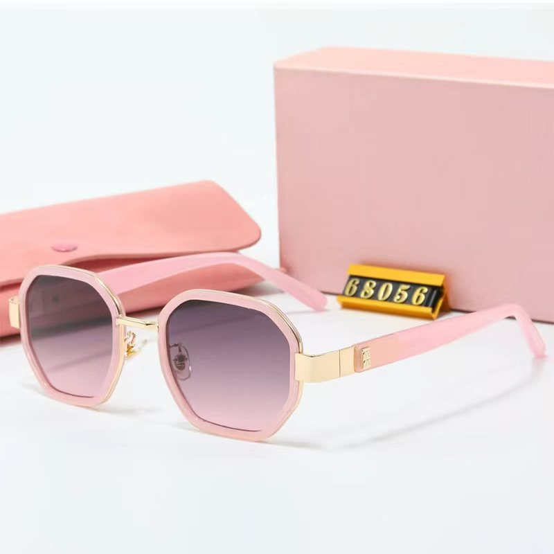 Les lunettes de soleil de marque pour femmes proposent des lunettes classiques sans cadre de haute qualité pour l'extérieur, la plage, la protect