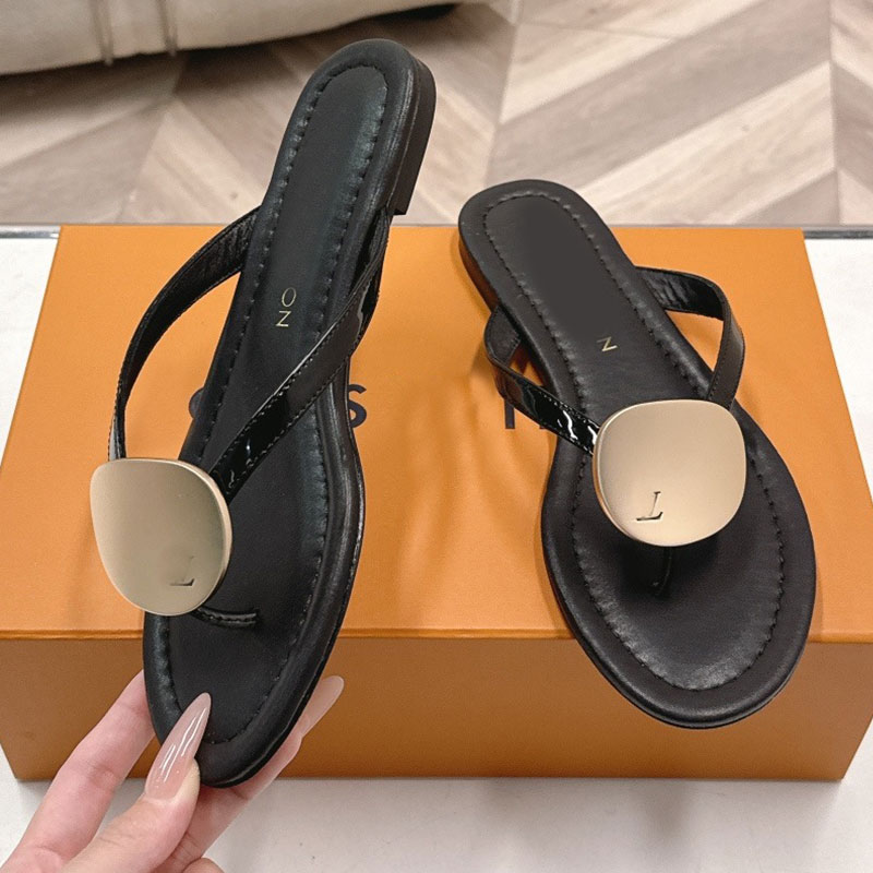 Treasure Flat Sandal designer summer sandals luxury womens thong sandals non slip durable leather bottom sandals with logo printed insole sandals