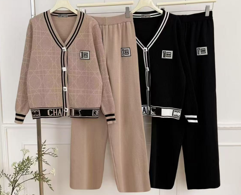 Designer Womens Tracksuit European and American Women's Fashion Autumn/Winter New Arrival Sweaters V-neck Versatile Knit Cardigans Wide-leg Pan