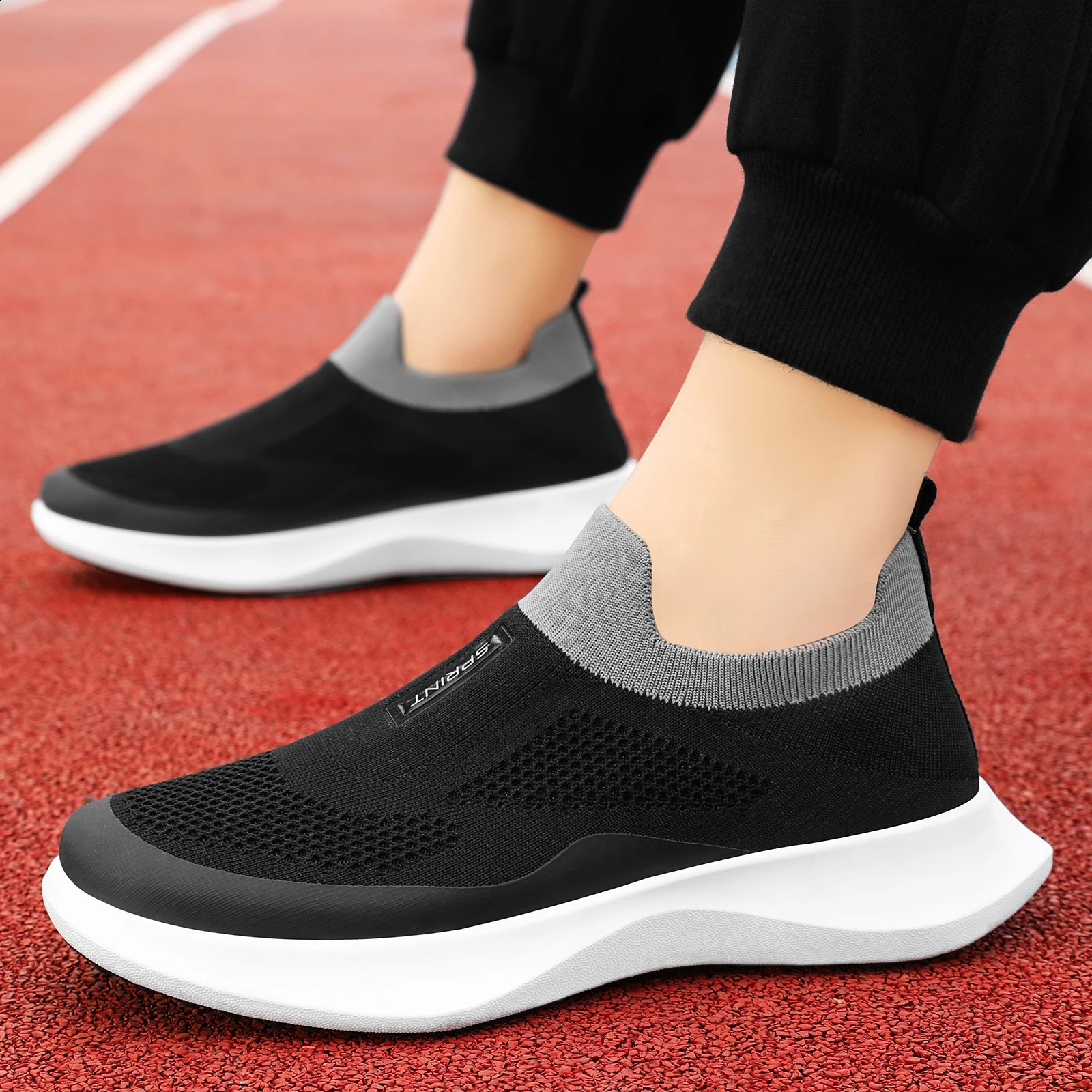 Man shoes casual sneakers Mens casual loafers featuring stylish soft soles that are comfortable to wear mens summer shoes 260528BJ