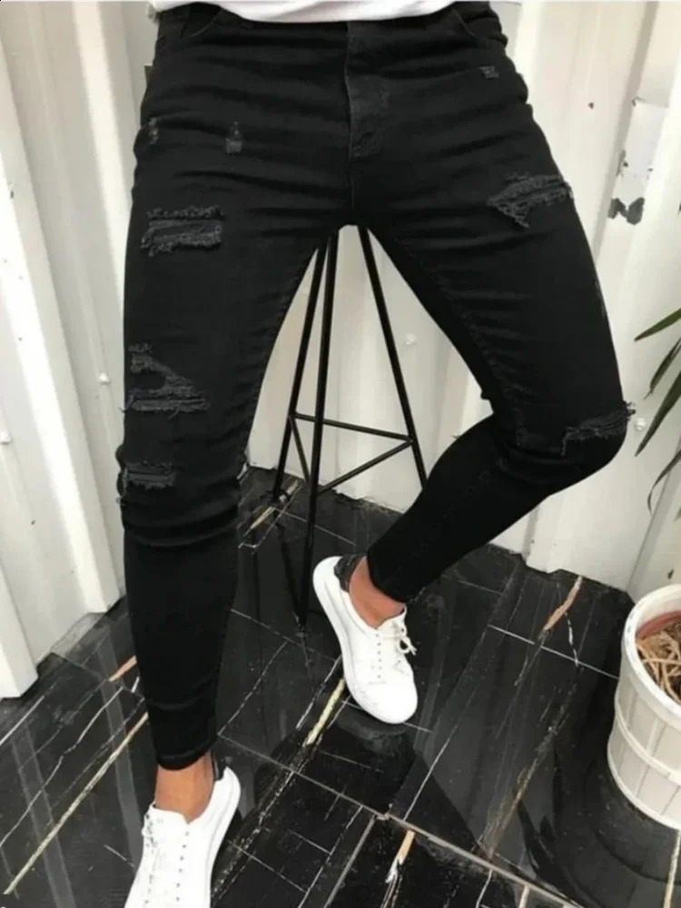Skinny Fashion Mens Ripped Jeans Slim Breathable Soft Washed Streetwear Trousers Male Spring Autumn Elastic Hole Denim Pants 260530BJ