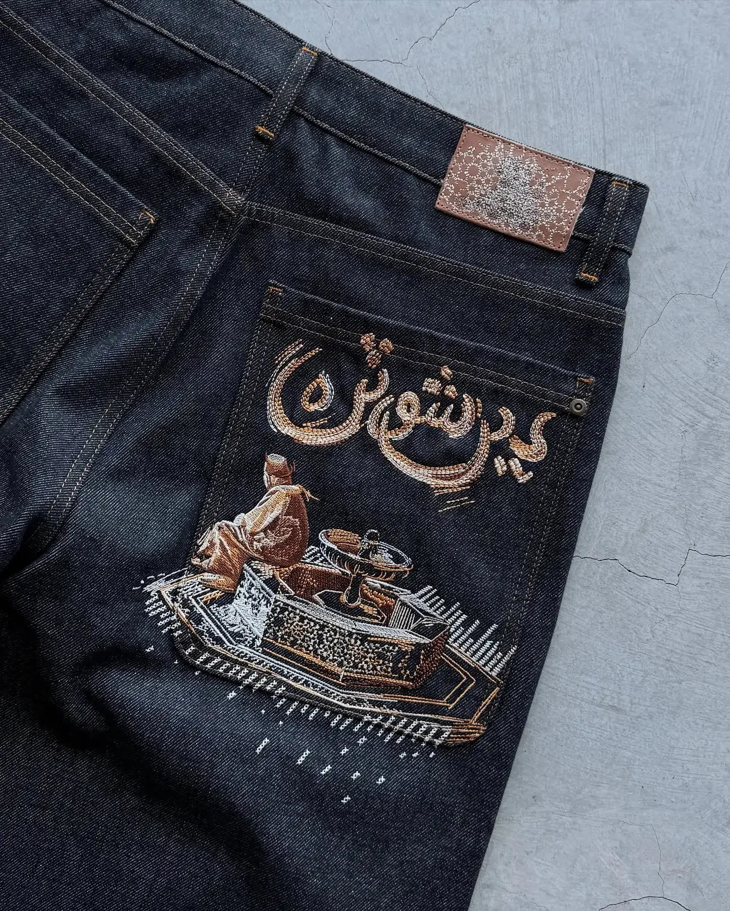 Aziza Black Loose Pattern Pocket Embroidery Denim Shorts Y2k Mens Womens Hip Hop Retro Punk Jeans Short Street Knee Lenght Jorts 260530