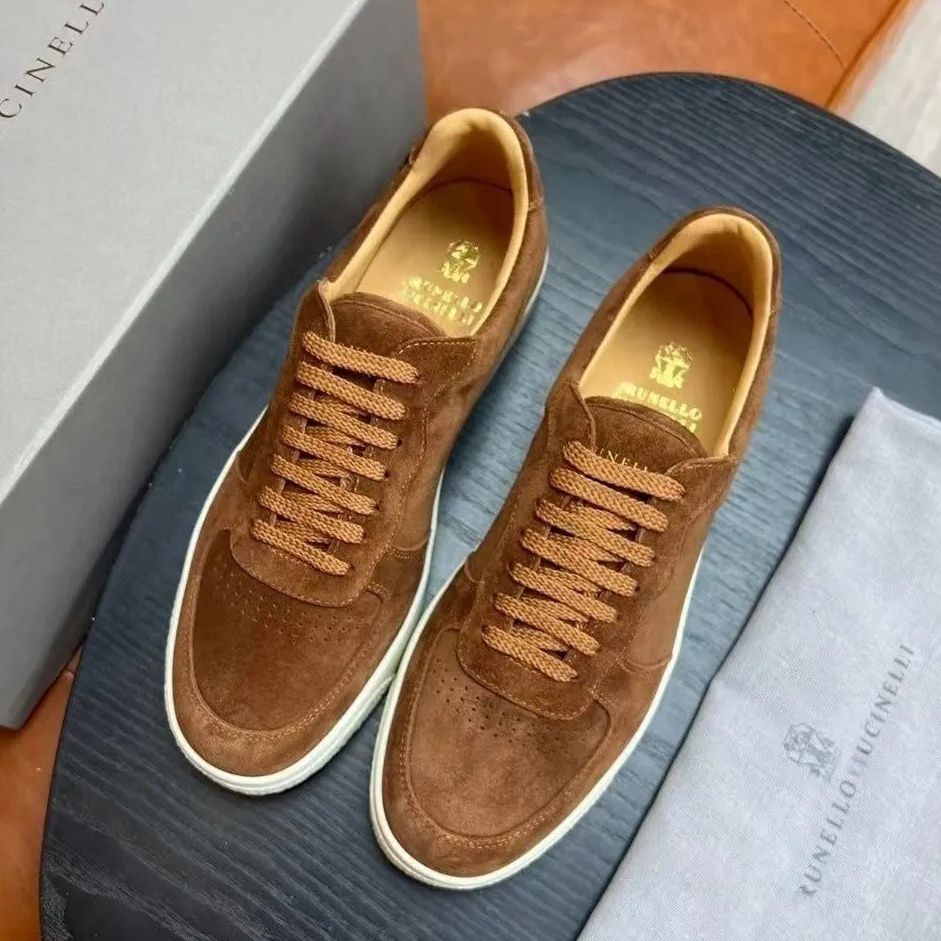 Designer classics suede sneakers Luxury fashion breathable round toe lace Up Casual Shoe Men's genuine leather comfortable flat sole dress shoe